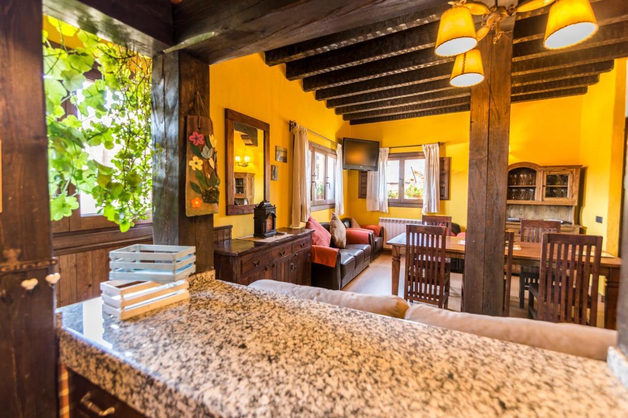 El Nido Del Mirlo Villa Casarejos Eksteriør billede