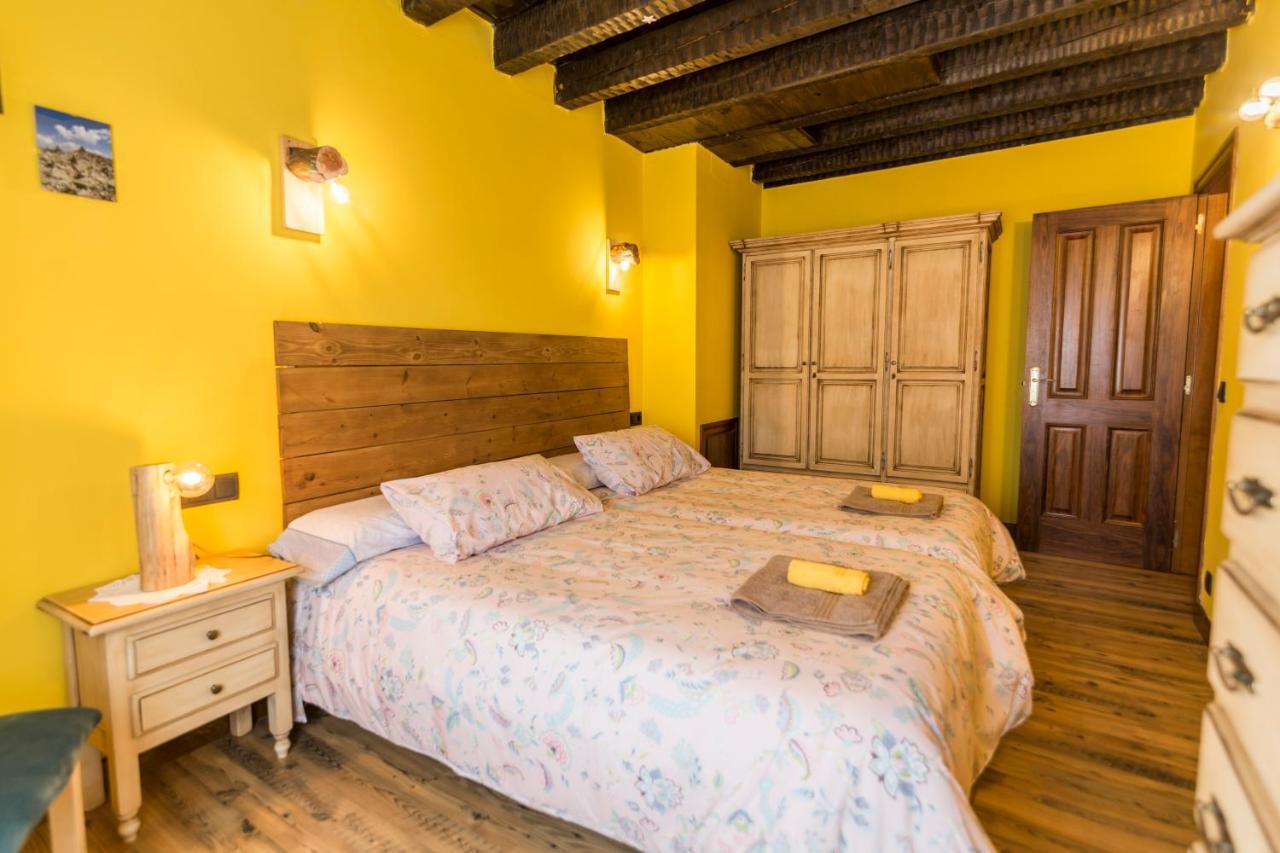 El Nido Del Mirlo Villa Casarejos Eksteriør billede